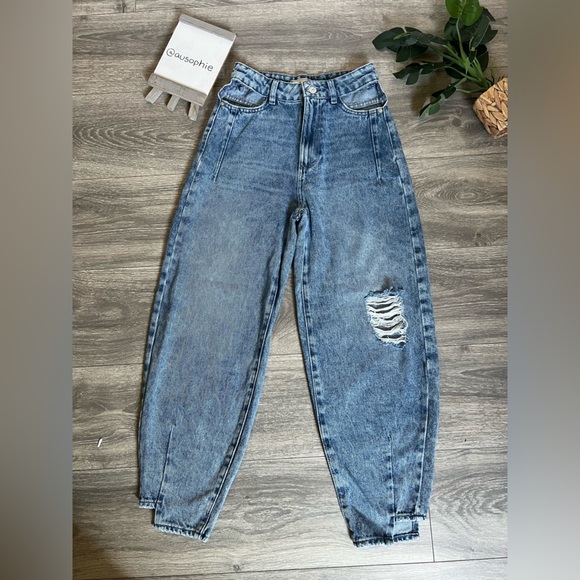 PIMKIE High Waisted Slouchy Cut Out Mom Jeans in Light Blue Size S - Picture 9 of 16